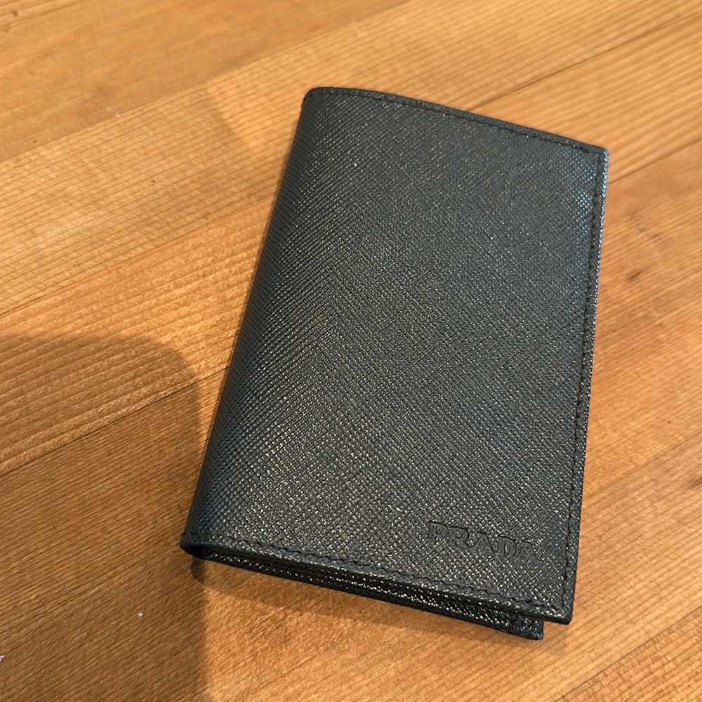 Prada dark grey saffiano leather bi-fold card holder in excellent condition